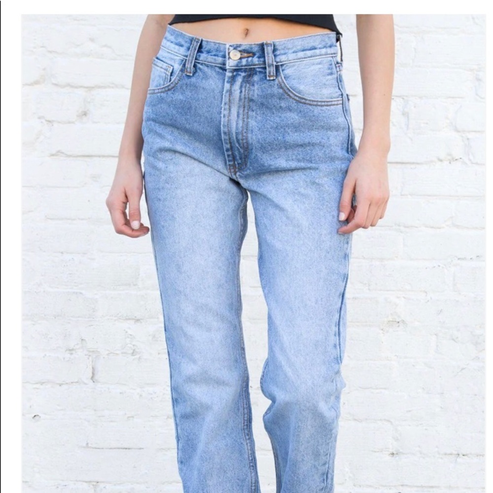 Brandy Melville Molly Jeans Size M